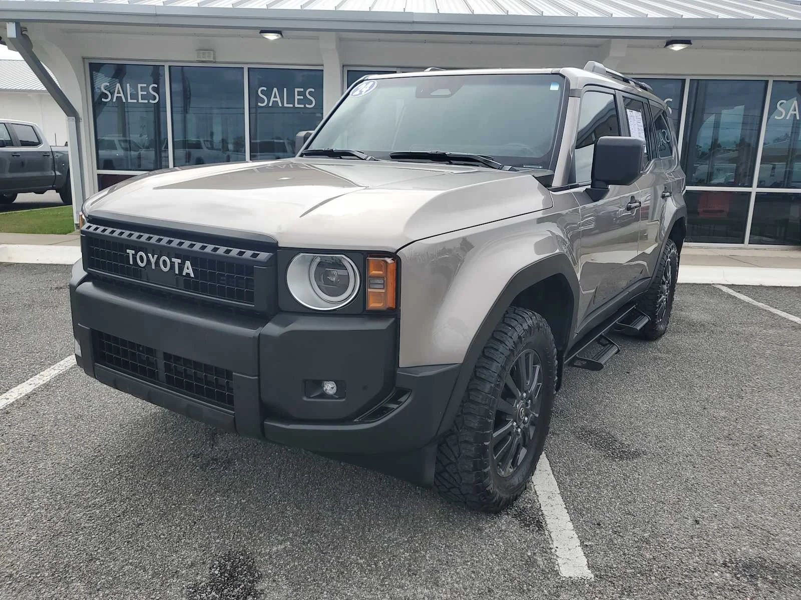 Used 2024 Meteor Shower Silver Toyota  image 2