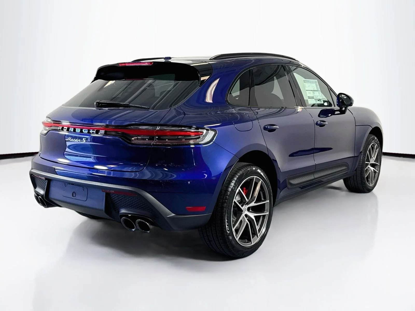New 2026 Gentian Blue Metallic Porsche S image 9