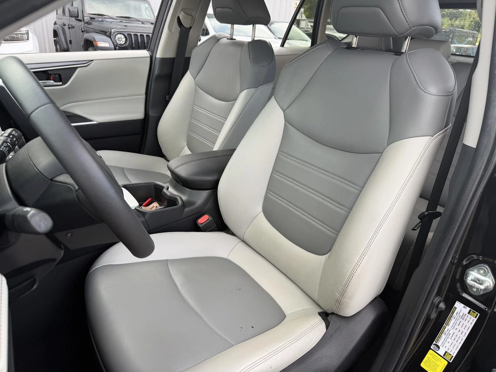Used 2023 Midnight Black Metallic Toyota XLE Premium image 16