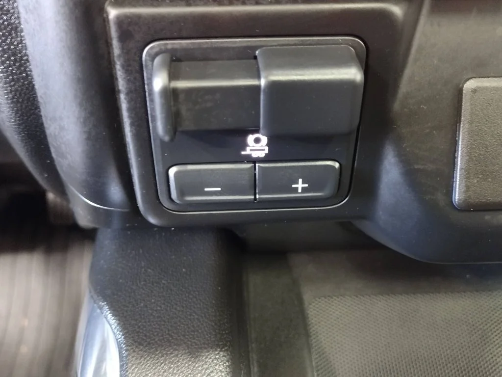 Used 2021 Blue GMC AT4 image 43