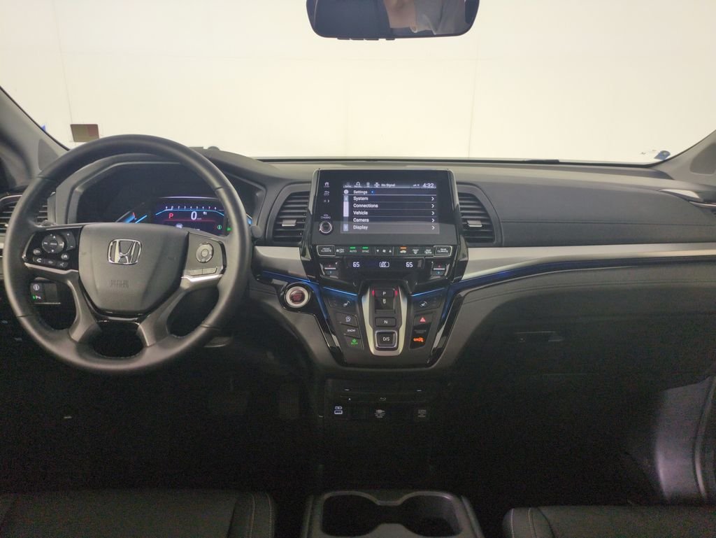 Used 2024 Crystal Black Pearl Honda Touring image 12