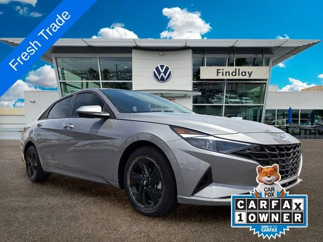 Used 2023 Silver Hyundai SEL image 1