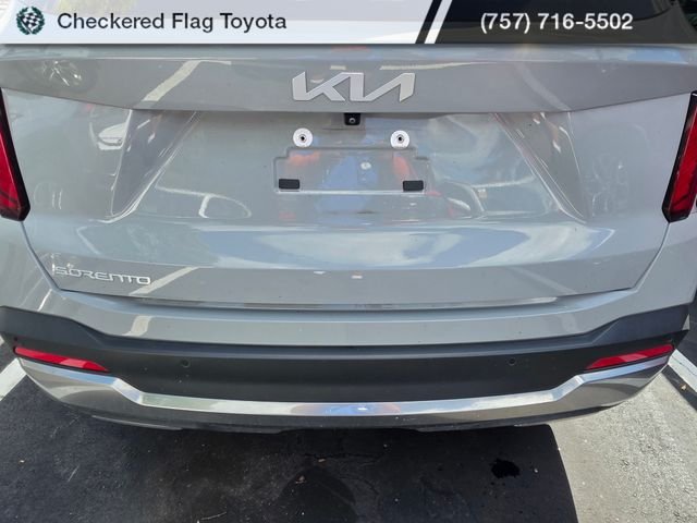 Used 2024 Wolf Gray Kia S image 7