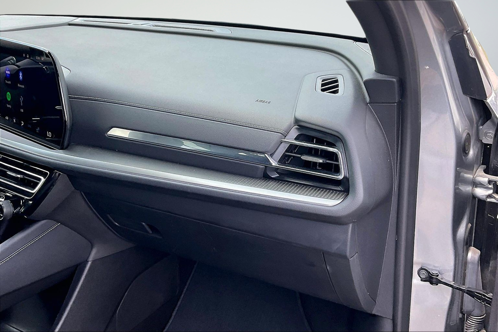 Used 2025 Gray Chevrolet LT image 16