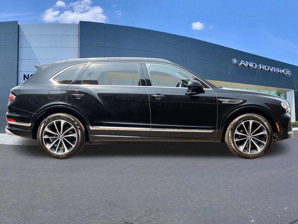 Used 2024 Black Bentley Azure image 8