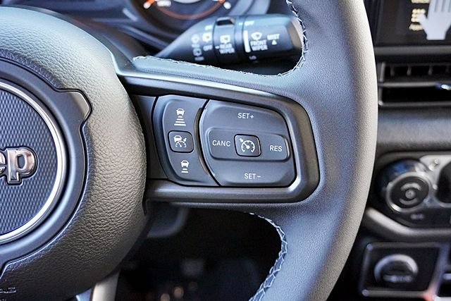 New 2026 Bright White Clear-Coat Exterior Paint Jeep Sport S image 41