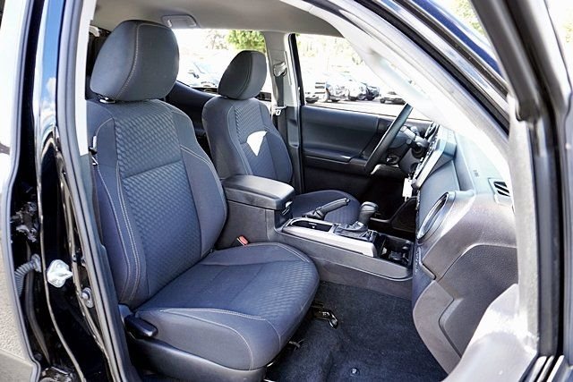 Used 2021 Black Toyota SR5 image 12