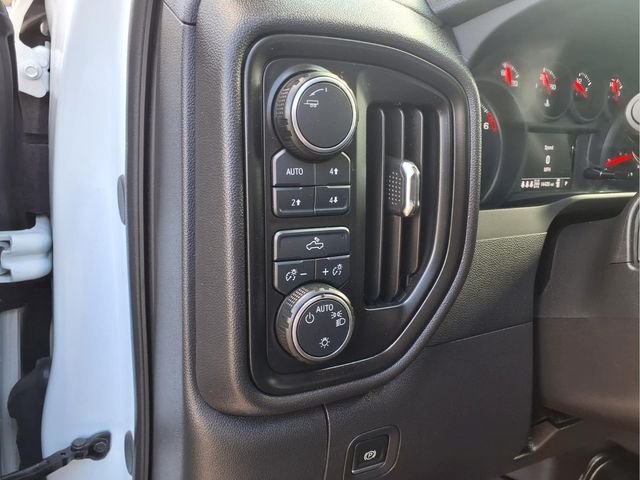Used 2025 White Chevrolet Custom Trail Boss image 17