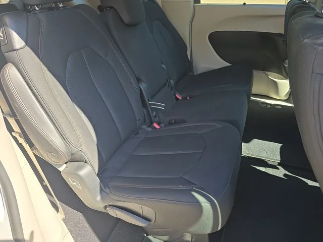 Certified Used 2018 White Chrysler Touring Plus image 37