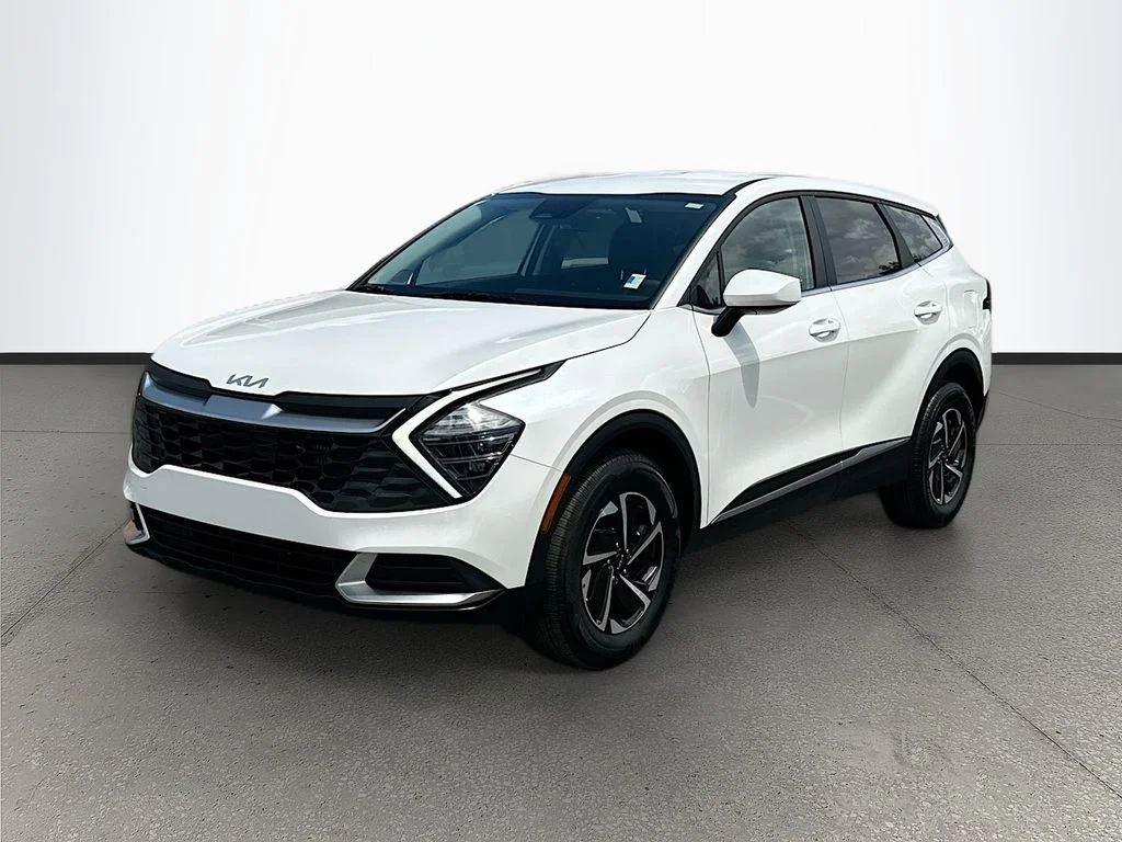 Certified Used 2025 White Kia LX image 3