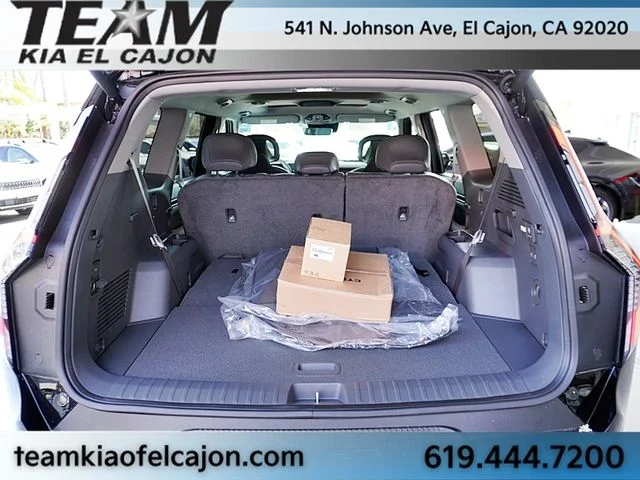 New 2026 Black Kia Wind image 16