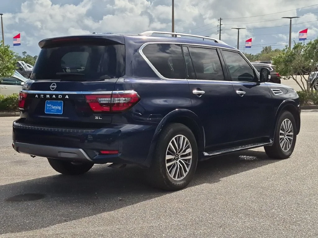 Used 2024 Blue Nissan SL image 5