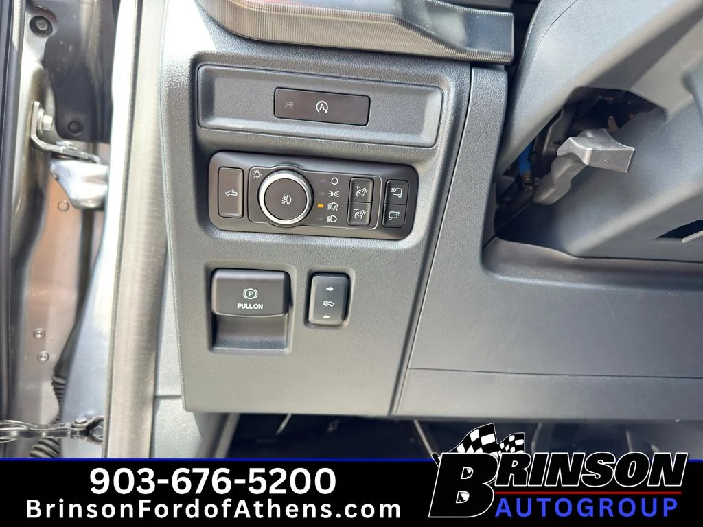 Used 2025 Iconic Silver Metallic Ford LARIAT image 18
