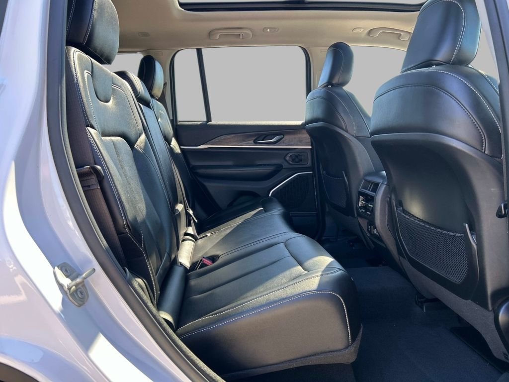 Used 2023 White Jeep Limited image 19