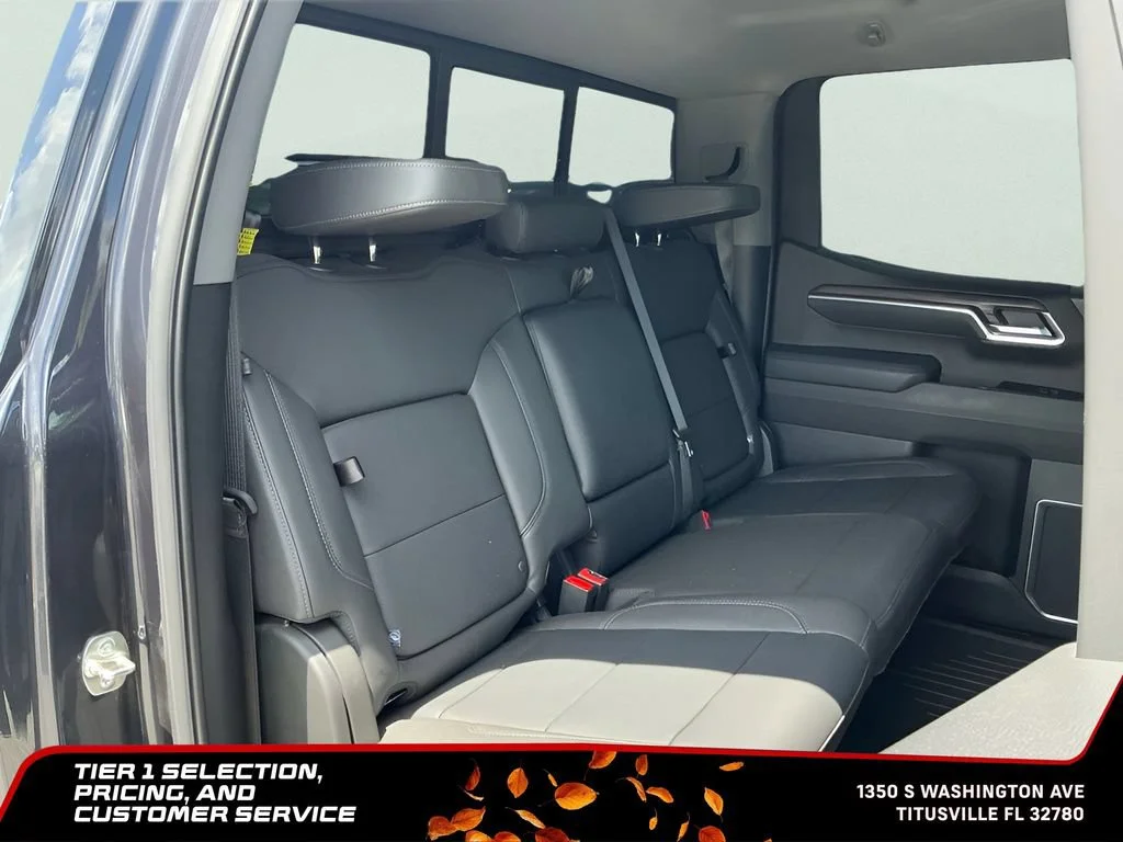 Used 2025 Titanium Rush Metallic GMC SLT image 17