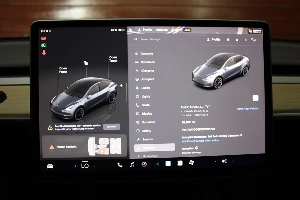 Used 2023 Solid Black Tesla Long Range image 26