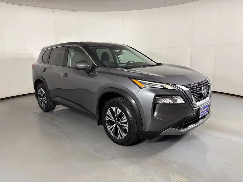 Used 2023 Gray Nissan SV image 2