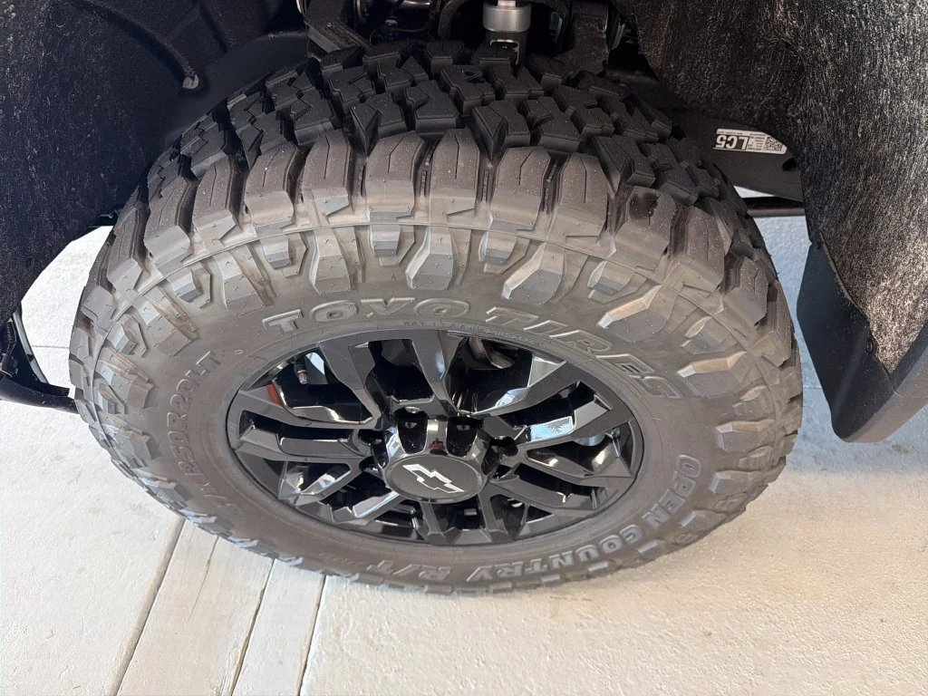 New 2026 Black Chevrolet High Country image 5