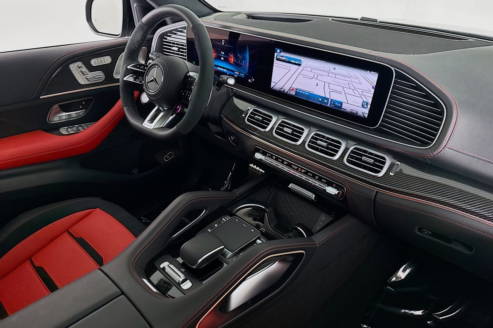 New 2026 MANUFAKTUR Alpine Grey Mercedes-Benz AMG® GLE 63 S 4MATIC+ Coupe image 15