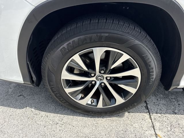 Used 2021 White Lexus 350 image 10