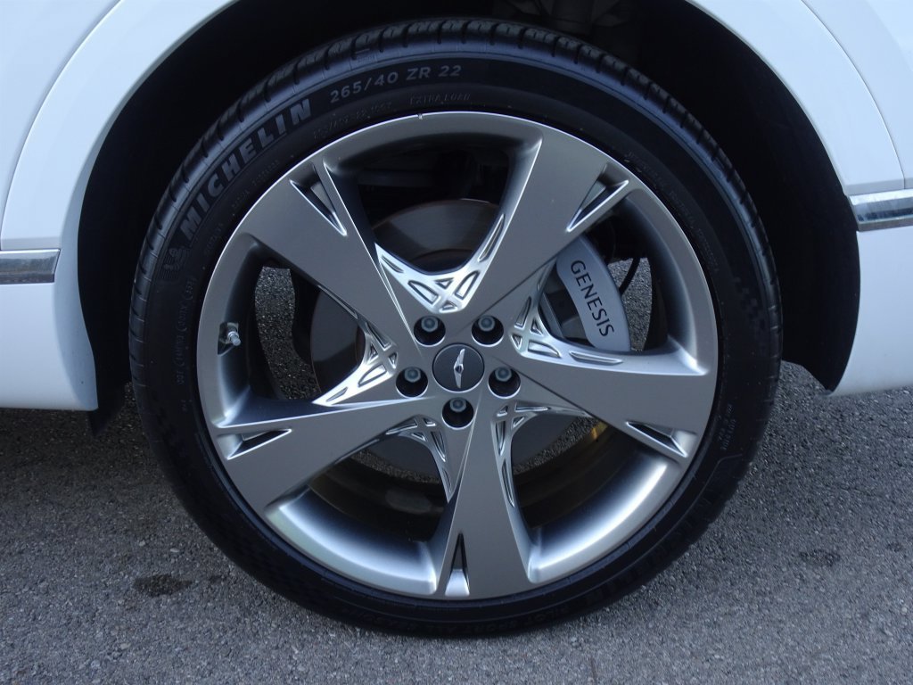 Certified Used 2024 Uyuni White Genesis 3.5T Prestige image 30