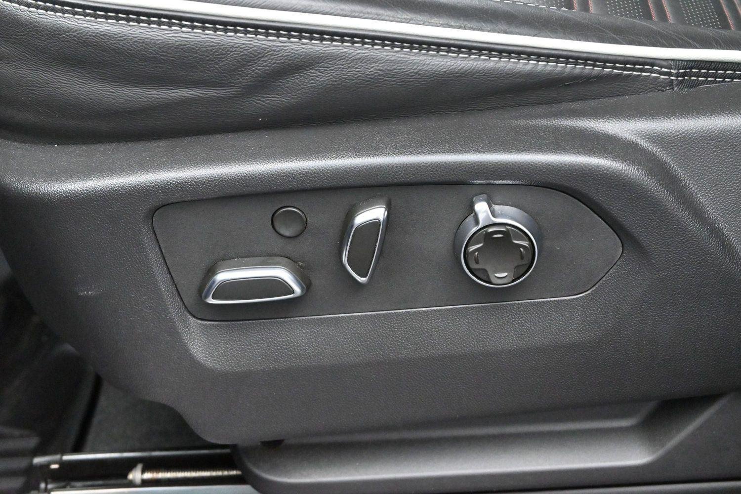 Used 2024 Titanium Rush Metallic GMC AT4X image 14