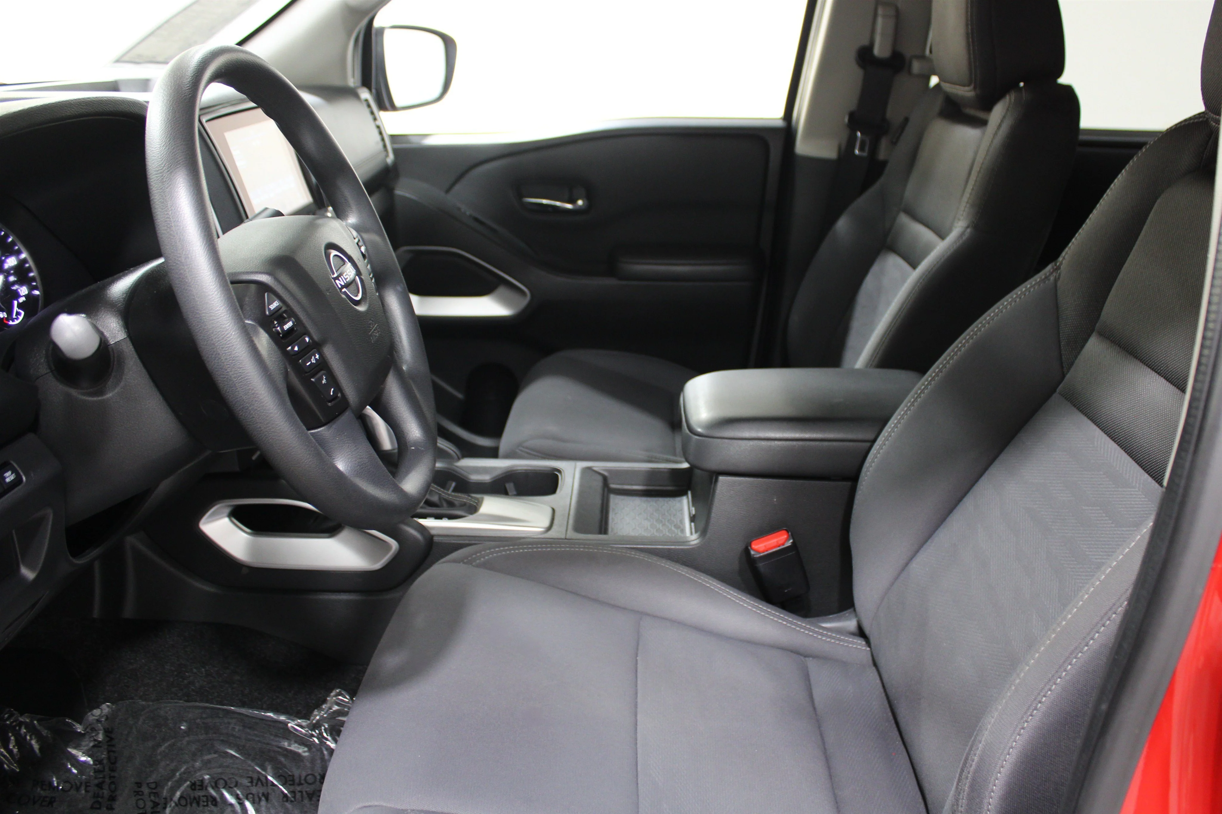 2022 Nissan Frontier SV - Photo 3