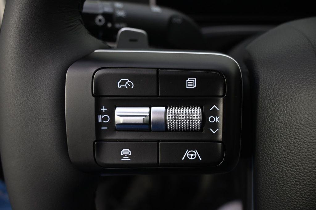 New 2026 Gray Hyundai SE image 32