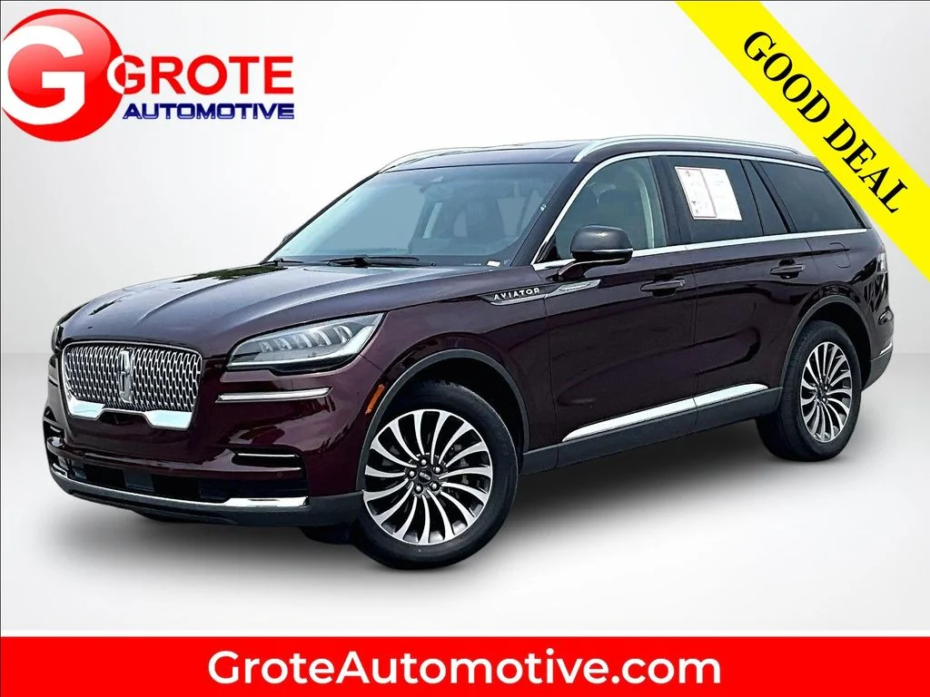 Used 2022 Red Lincoln Standard image 1