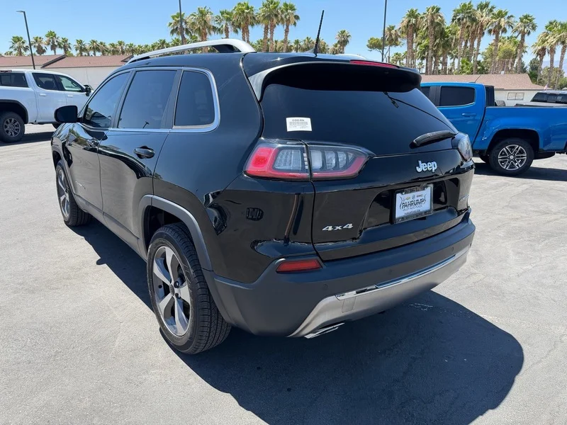 Used 2019 Diamond Black Cry Jeep Limited image 5