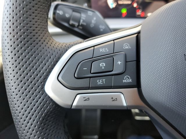 New 2026 White Volkswagen 2.0T SE R-Line Black image 27