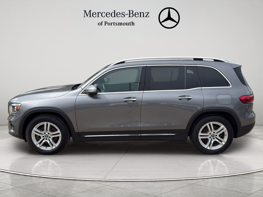 Used 2022 Gray Mercedes-Benz GLB 250 image 2