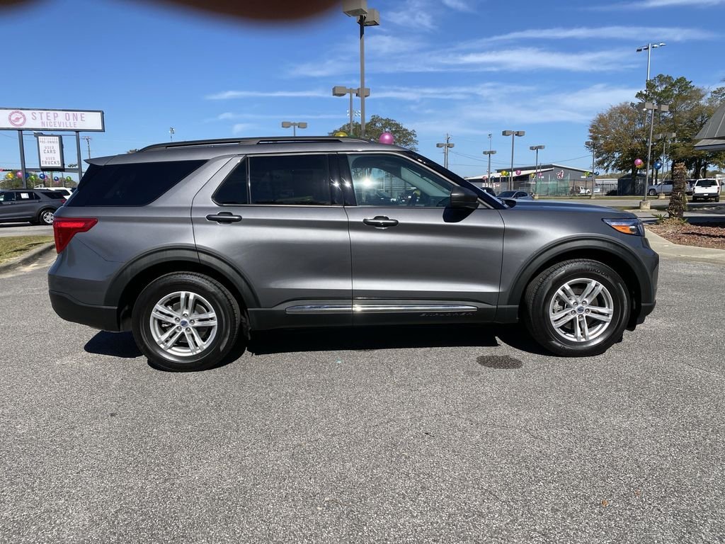 Used 2024 Gray Ford XLT image 5