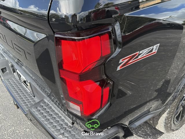 2024 Chevrolet Colorado Z71 - Photo 10