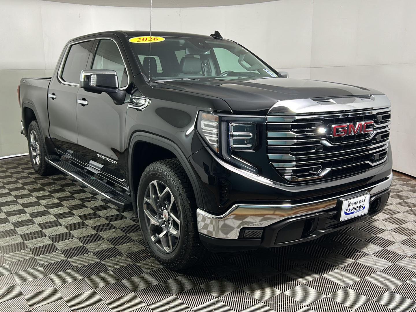 Used 2026 Onyx Black GMC SLT image 4