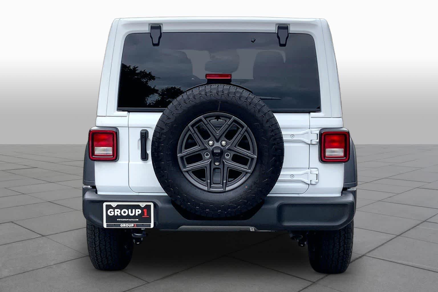 New 2026 Bright White Clear-Coat Exterior Paint Jeep Sport S image 4