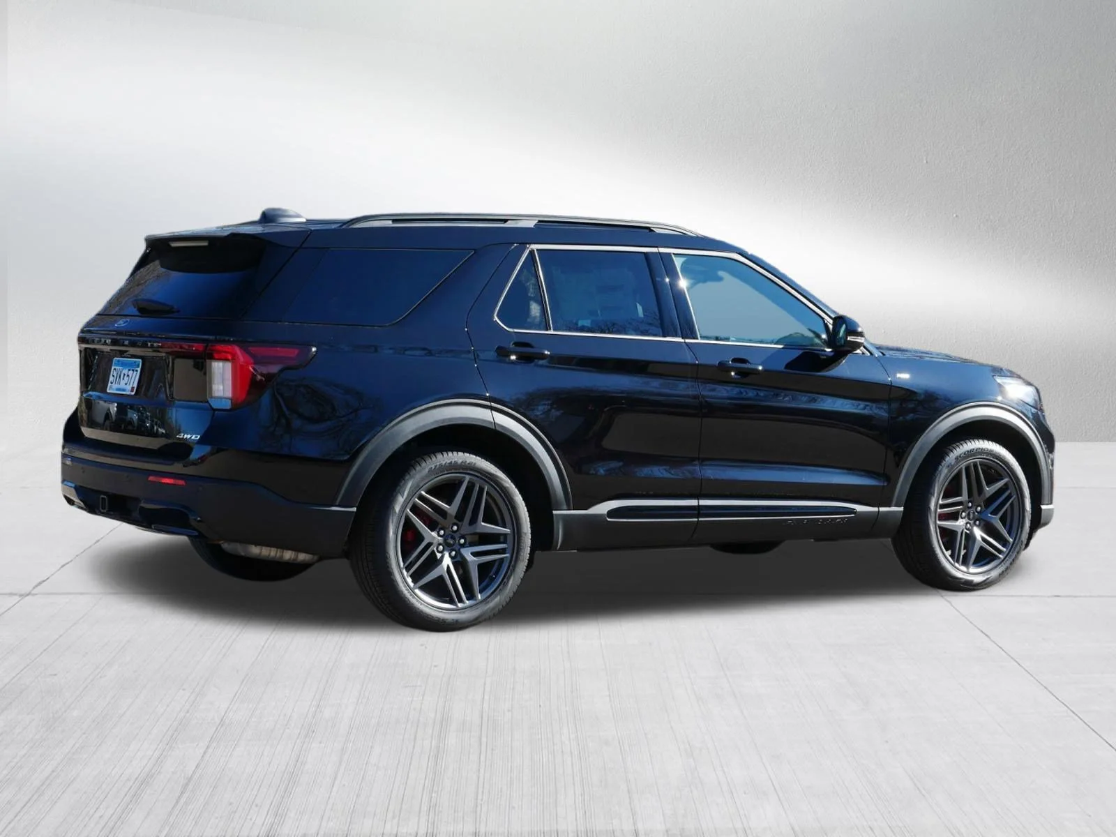 New 2026 Agate Black Metallic Ford ST-Line image 7