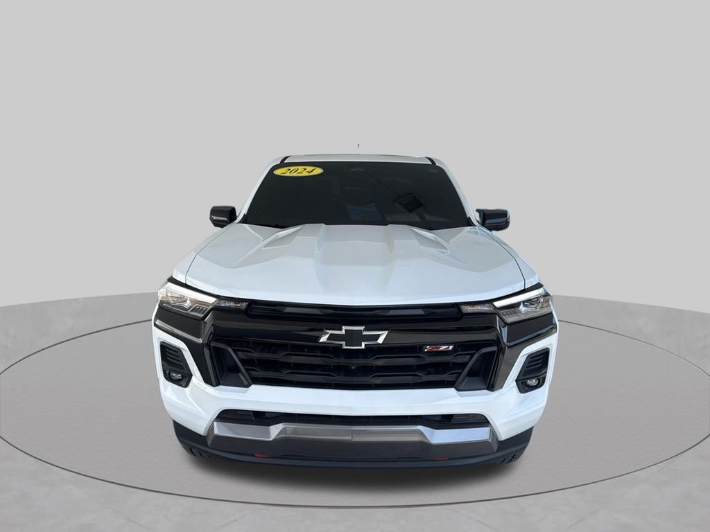 Used 2024 White Chevrolet Z71 image 14