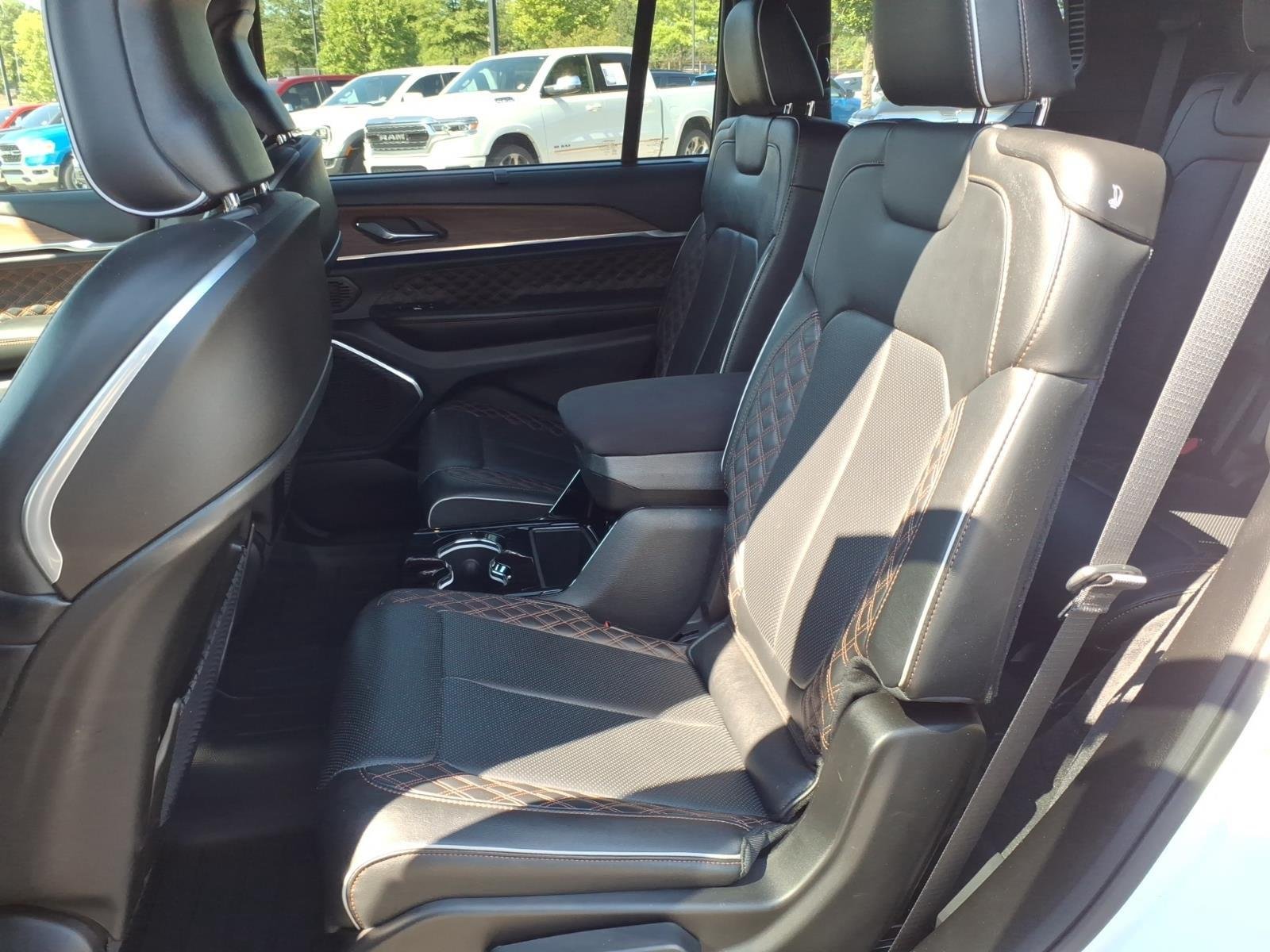 Used 2024 Bright White Clearcoat Jeep Summit image 20