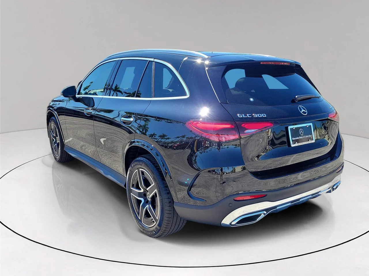 New 2026 Black Mercedes-Benz GLC 300 image 6