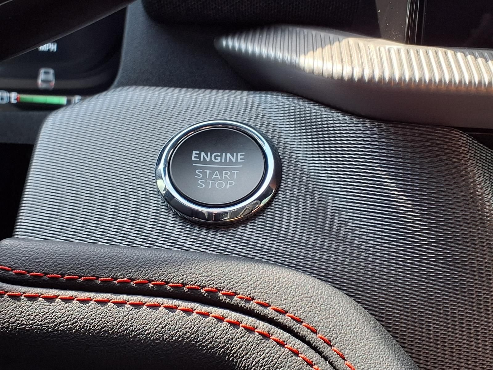 2026 Ford Explorer ST-LINE - Photo 15