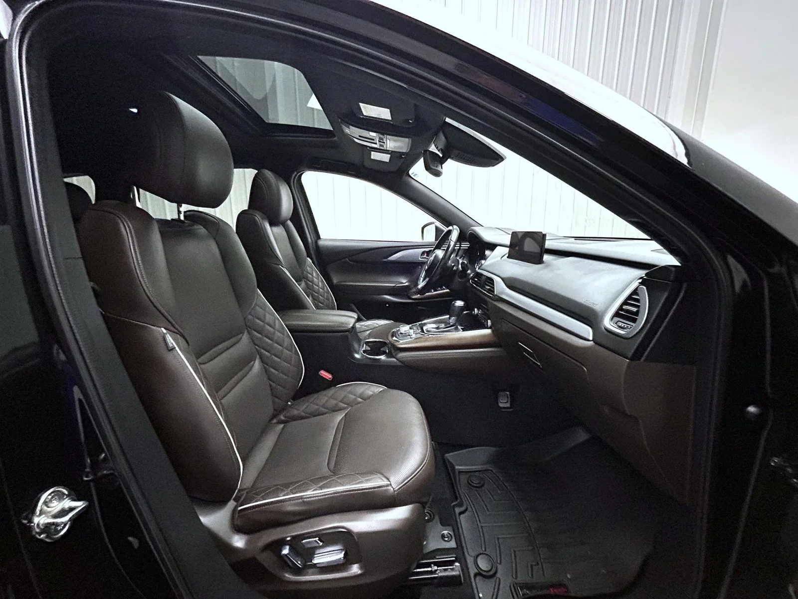 Certified Used 2022 Black Mazda Signature image 15