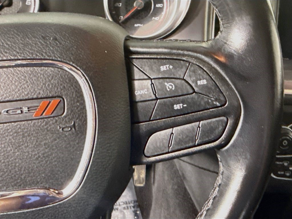 Used 2022 White Knuckle Clearcoat Dodge SXT image 8