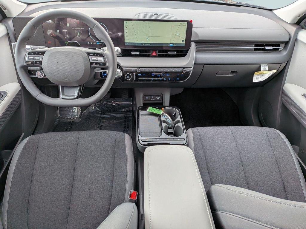 2025 Hyundai IONIQ 5 SE - Photo 25