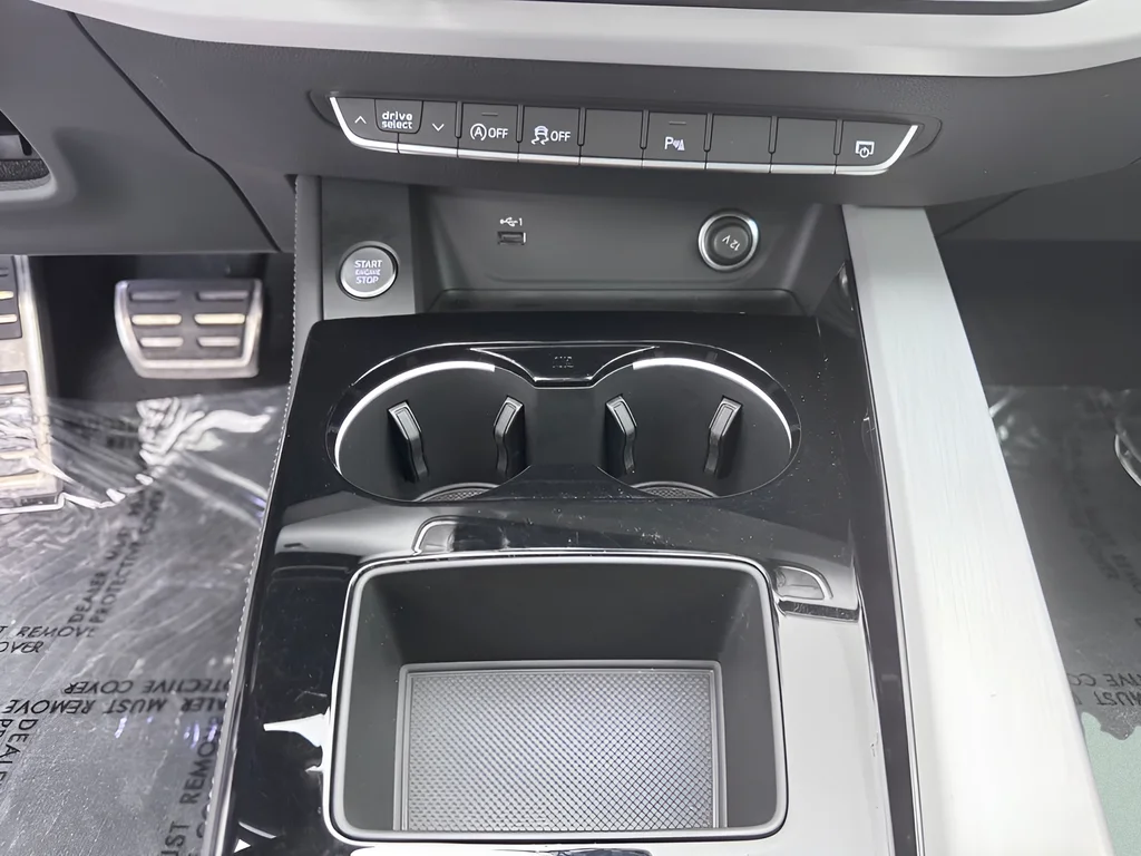 Used 2023 Glacier White Audi 45 S line Premium Plus image 17