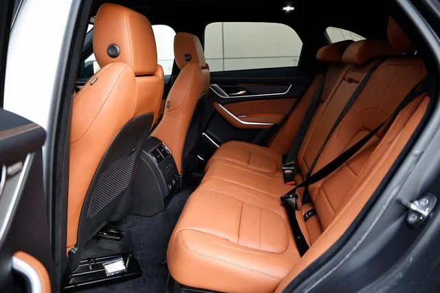 2026 Jaguar F-Pace R-Dynamic S - Photo 26