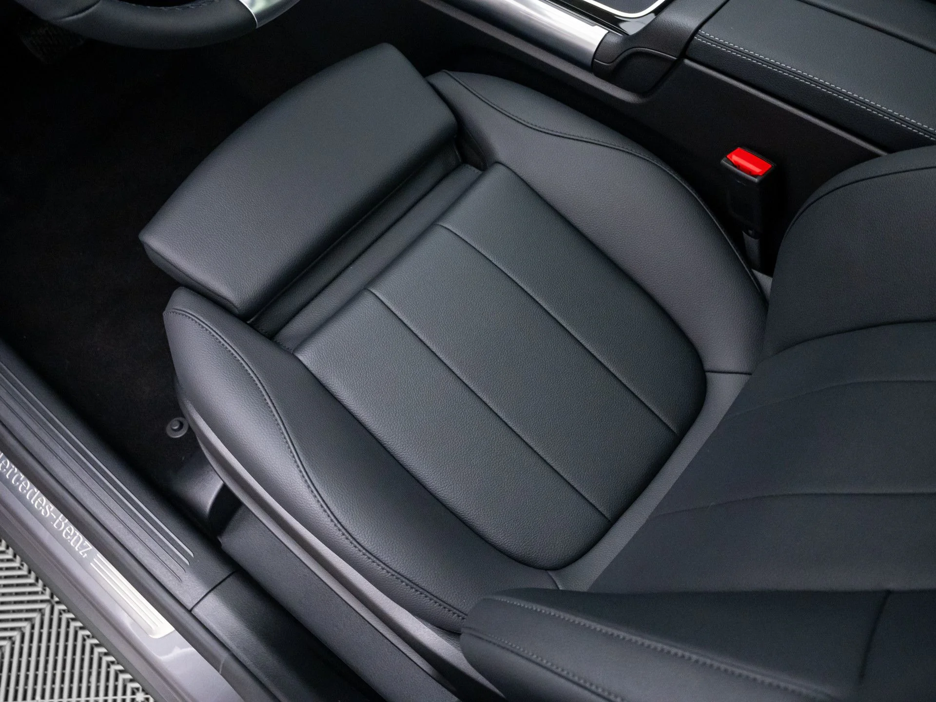 New 2026 Gray Mercedes-Benz GLA 250 image 17