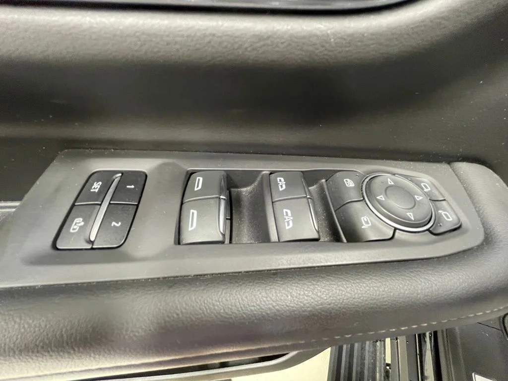Used 2023 Black Chevrolet High Country image 16