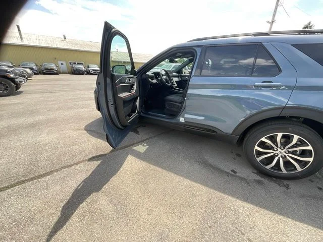 New 2026 Vapor Blue Metallic Ford ST-Line image 9