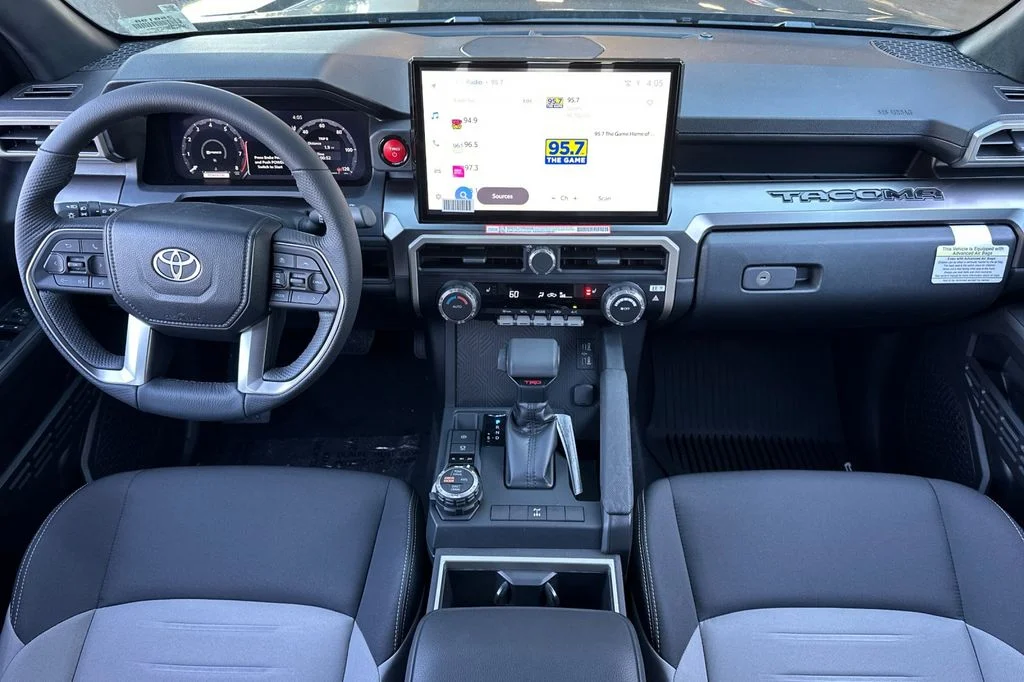 2025 Toyota Tacoma TRD Off Road - Photo 13